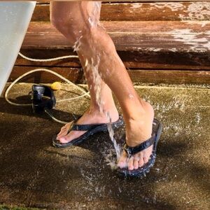 OluKai Flip Flop Sandals Ohana